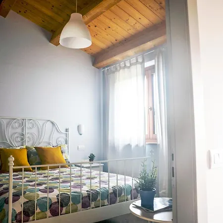 Aurora - Osimo, Nuova Con Piscina * オージモ