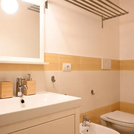 Aurora - Osimo, Nuova Con Piscina